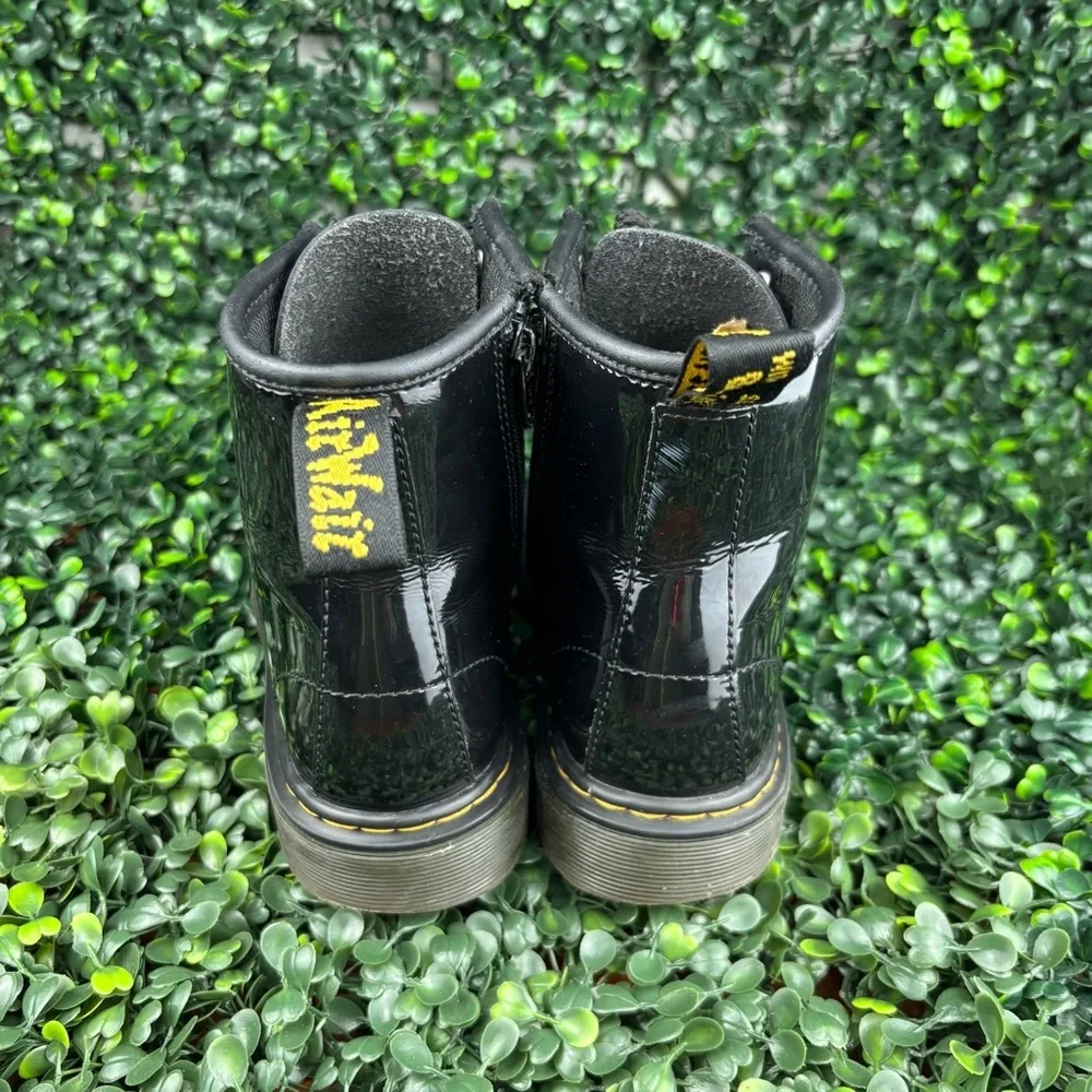 DR.MARTENS 1460 LACE UP BOOTS SIZE 2 KIDS